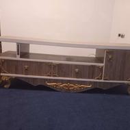 میز تلوزیون تمیز بدون لک و شکستگی