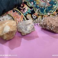 سه قطعه سنگ قیمتی