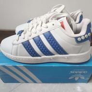 کتانی ادیداس