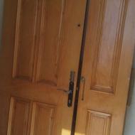 در ورودی اپارتمان