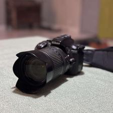 دوربین نیکون D5300 با لنز 18-140 و تجهیزات کامل