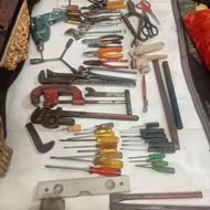 تعدادی ابزار دستی و برقی