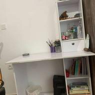 میز تحریر وصندلی چرخی