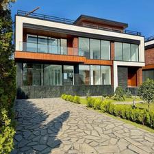 فروش ویلا 600 متر در نوشهر/استخر/آسانسور/روفگاردن/سند