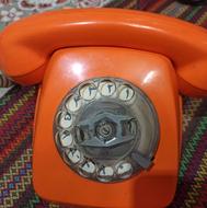تلفن رومیزی قدیمی
