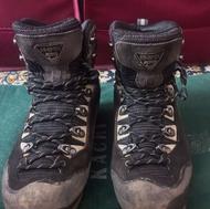 کفش کوهنوردی