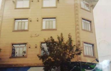 100 متر امتیازات جدا..خ اصلی 20 متری بالای تجاری