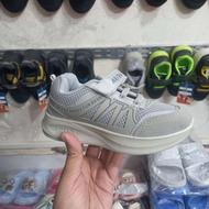 دمپایی کفش اسپورت مجلسی