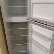 یخچال بخاطر نداشتن جا