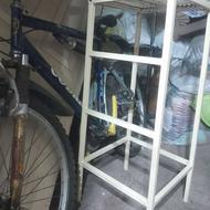 چهار پایه آهنی چهار پایه آهنی