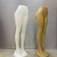 مانکن پا زنانه