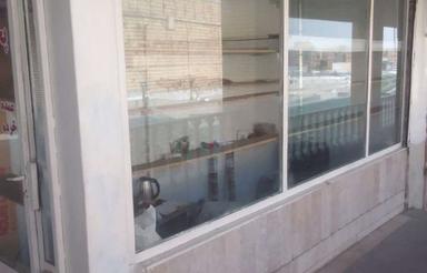 مغازه 6متری بالکن دارم