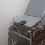 ترازوی نوزاد وتخت ژنیکولوژی