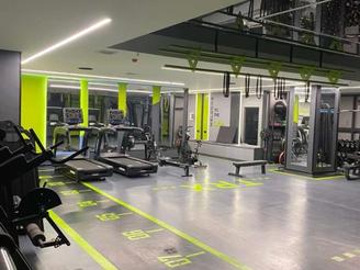 78 متری برج لاکچری نیکا/استادمعین/اقساطی