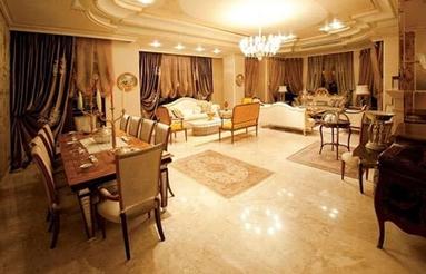 آگهی فروش آپارتمان 142 متری با حیاط 100 متری اختصاصی (جنوبی)