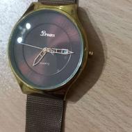 ساعت مچی کوارتز