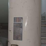 یک عدد ابگرمکن ایستاده مخزنی