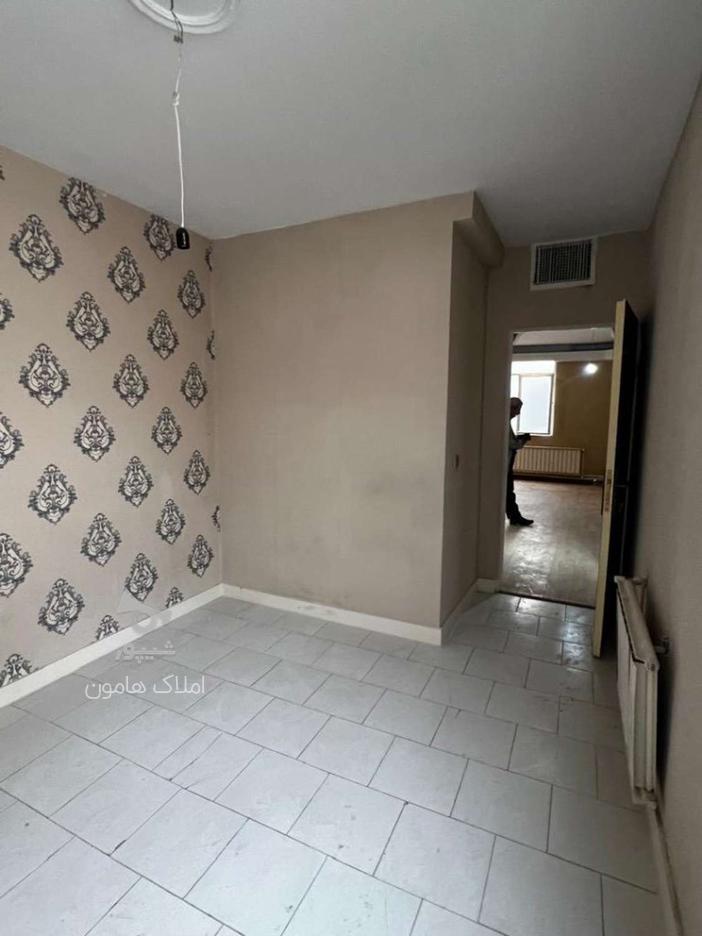 فردوس غرب 76متر 2خواب سالن پرده خور تخلیه فوری