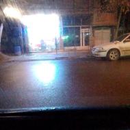 کاردر غذاامده بیرون بر