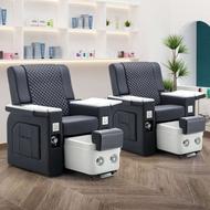 پدیکوریست با مشتری