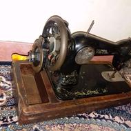 چرخ خیاطی قدیمی