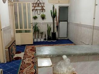 خانه 60 متری در چهارباغ معاوضه باخودرو هم دارم