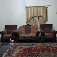 دو عدد مبل تک نفره و یک عدد دو نفره