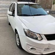 ساینا 1401 کم کار درجه یک