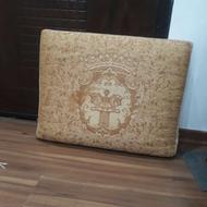 پشتی در حد نو