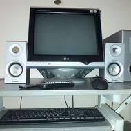 کامپیوتررومیزی باتمامی لوازم سالم درحدنو