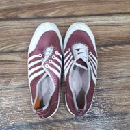 5عدد کفش مختلف