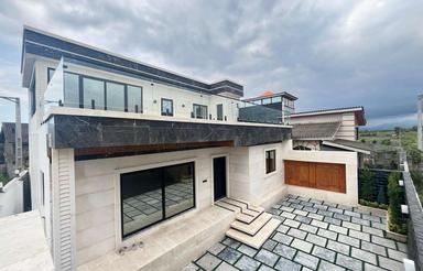 ویلا فوق العاده عالی و به قیمت سند رسمی مالکیت