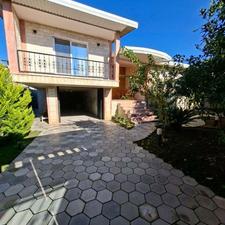 اجاره ویلای نیم پیلوت 220 متری حیاط دربستی روستای محمودآباد