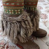 چکمه و بوت درحدنو سایز 37و38درحدنو باقیمت توافقی فقط خانمها