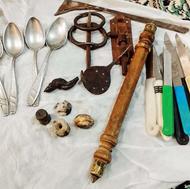 گردنبند قیمی تمام سنگ نیم‌متری روی لباس