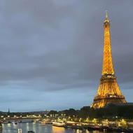 پخش تراکت تبلیغاتی