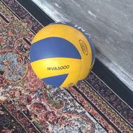 توپ والیبال