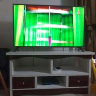 میزتلویزیون های گلاس دورنگ سفید و فندقی دارای 2کشو