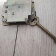 قفل وکلید گاو صندوق