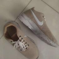 کتونی نو اصلا پوشیده نشده سایز 43و 44