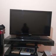 میز و تلوزیون