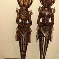 مجسمه دیوارکوب چوبی