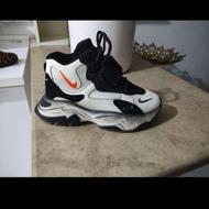 نیم بوت خارجی