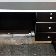 میز اداری و تحریر