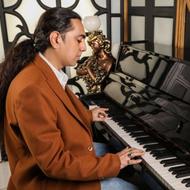 آموزش آواز و خوانندگی و انواع ساز دراستودیو موسیقی