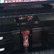 میز تلویزیون شیشه ای