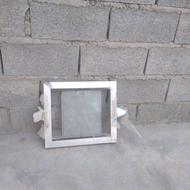 پنجره آلومینیومی