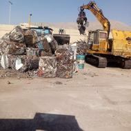 ضایعات آهن مس روی در محل خریدارم