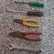 مقداری ابزار همه باهم