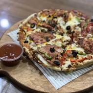 نیروی کار برای سالن فست فود کوروش نیازمندیم